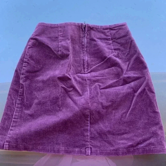 Charlotte Russe Purple Ladies Skit Size 9 - Picture 2 of 4